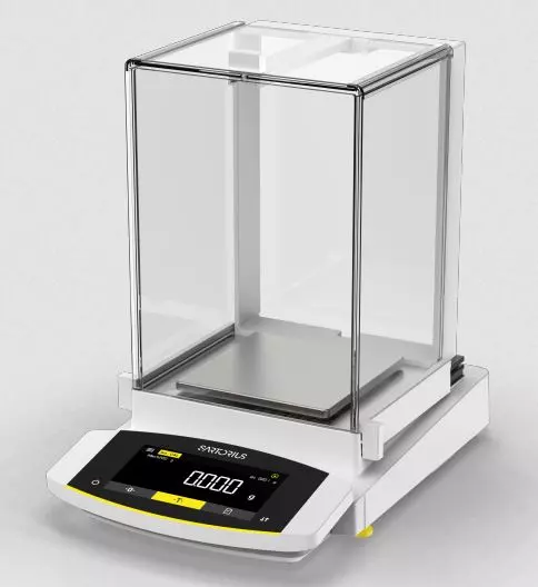 Präzisionswaage – Sartorius Cubis II MCE5203S–2S00–U – Höchstlast 5200 g – Ablesbarkeit 1 mg – Wägefläche 140 x 140 mm – Justierung mit internem Prüfgewicht – Manueller Glas–Windschutz – Edelstahl–Wägeplatte 